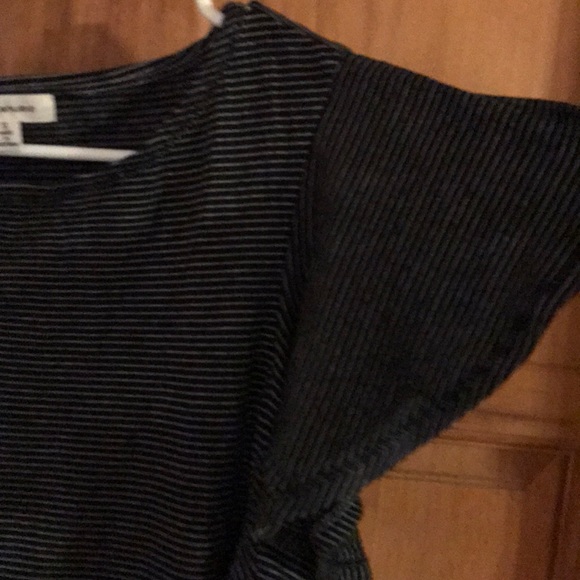 Top - Picture 2 of 4